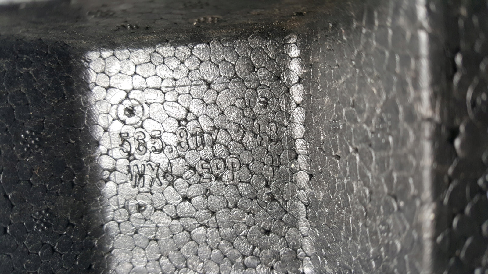 Belka wzmocnienie zderzaka przedniego SKODA KODIAQ 565807109 demontaż