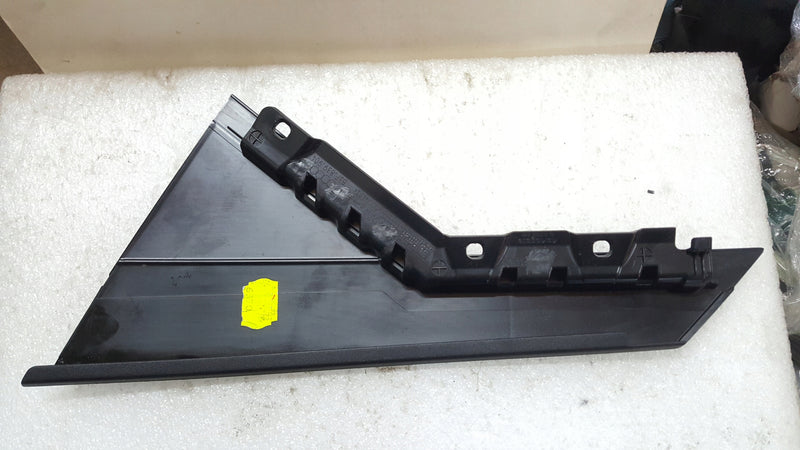 Listwa nakładka drzwi prawy tył AUDI Q3 SPORTBACK 83F839904 demontaż