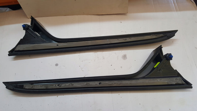 Listwy klapy bagażnika AUDI A6 (C8) 4K9854871 4K9854872 demontaż