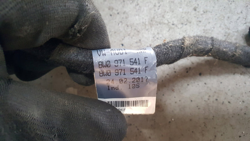 AUDI A4 B9 8W0 HAK HOLOWNICZY Z WIAZKA 8W0800491M 8W0971541F