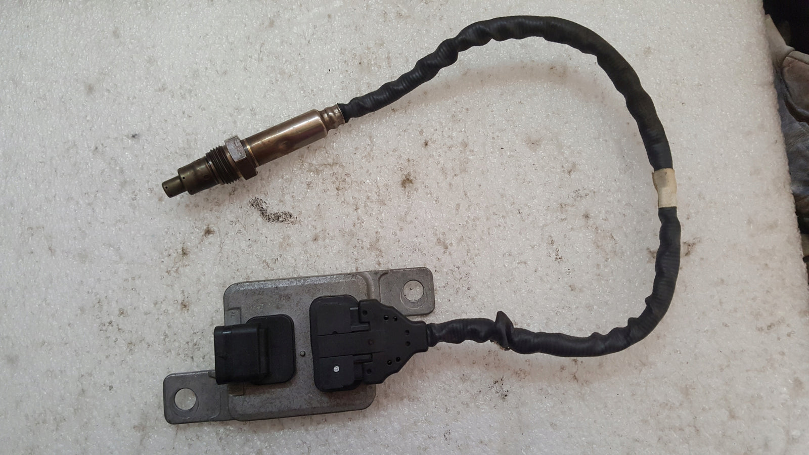 Sonda lambda czujnik NOX VW-- AUDI 059907807J demontaż