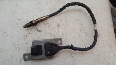 Sonda lambda czujnik NOX VW-- AUDI 059907807J demontaż