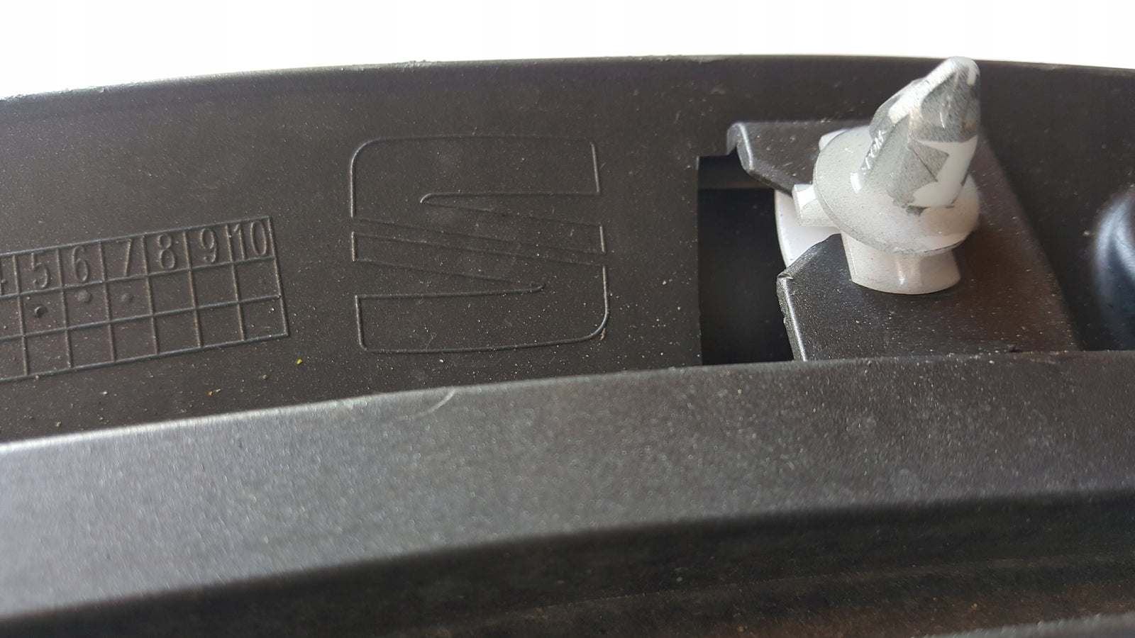 Listwa błotnik PR przód CUPRA FORMENTOR 5FF853718G