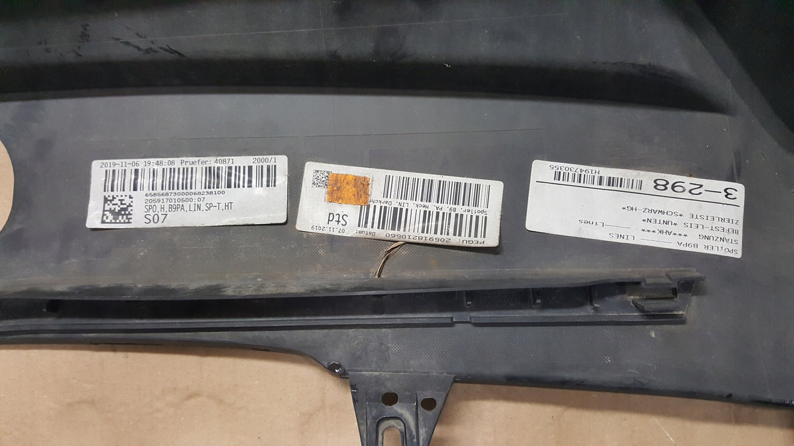 SPOILER ZDERZAKA TYLNEGO AUDI A4 B9 8W LIFT 2019-2024R 8W0807521AA