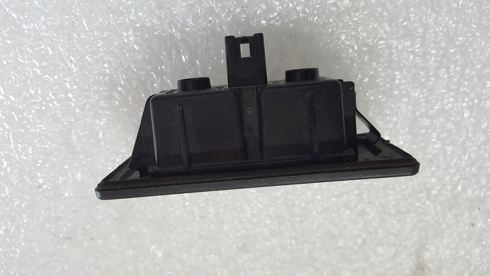 Lampka tablicy rejestracyjnej LED AUDI 4G0943021