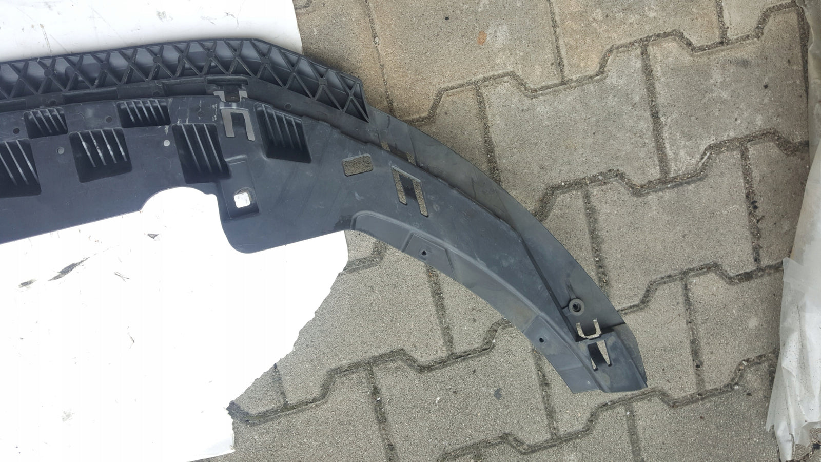 AUDI A3 spoiler zderzaka 8V5807233B 16- lift