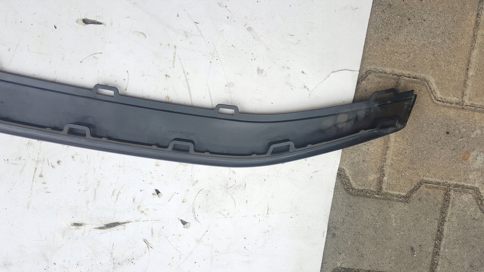 Audi RS4 B9 8W spoiler listwa dolna zderzaka przedniego 8W0807513B