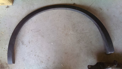 Listwa błotnika prawy tył VW TOUAREG 3 760853818