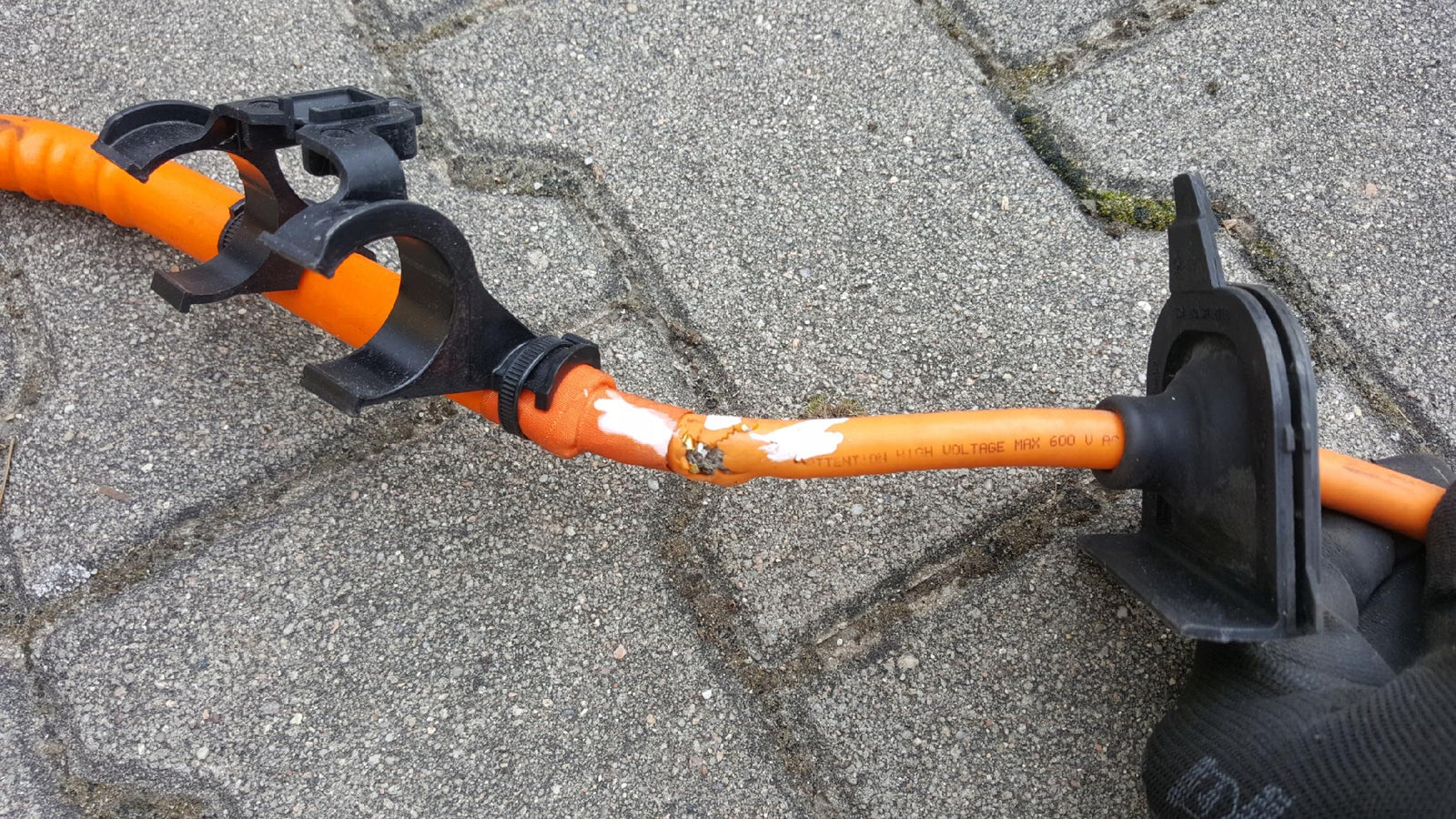 0ae81fb1ade0cd125e16b8094f4e3efd