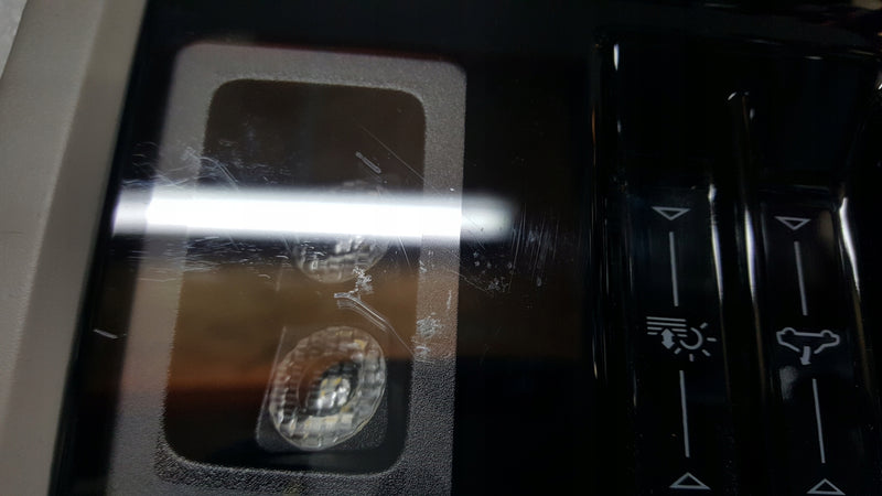 Lampka podsufitki LED- VW GOLF VIII 5H0959561AG demontaż