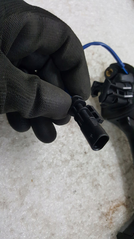 Klamka zewnętrzna drzwi przesuwnych VW ID BUZZ 7T0843704D demontaż