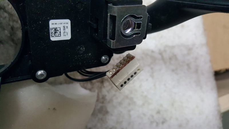 Przełączniki pod kierownicę AUDI A1 8X 8X0953521AE