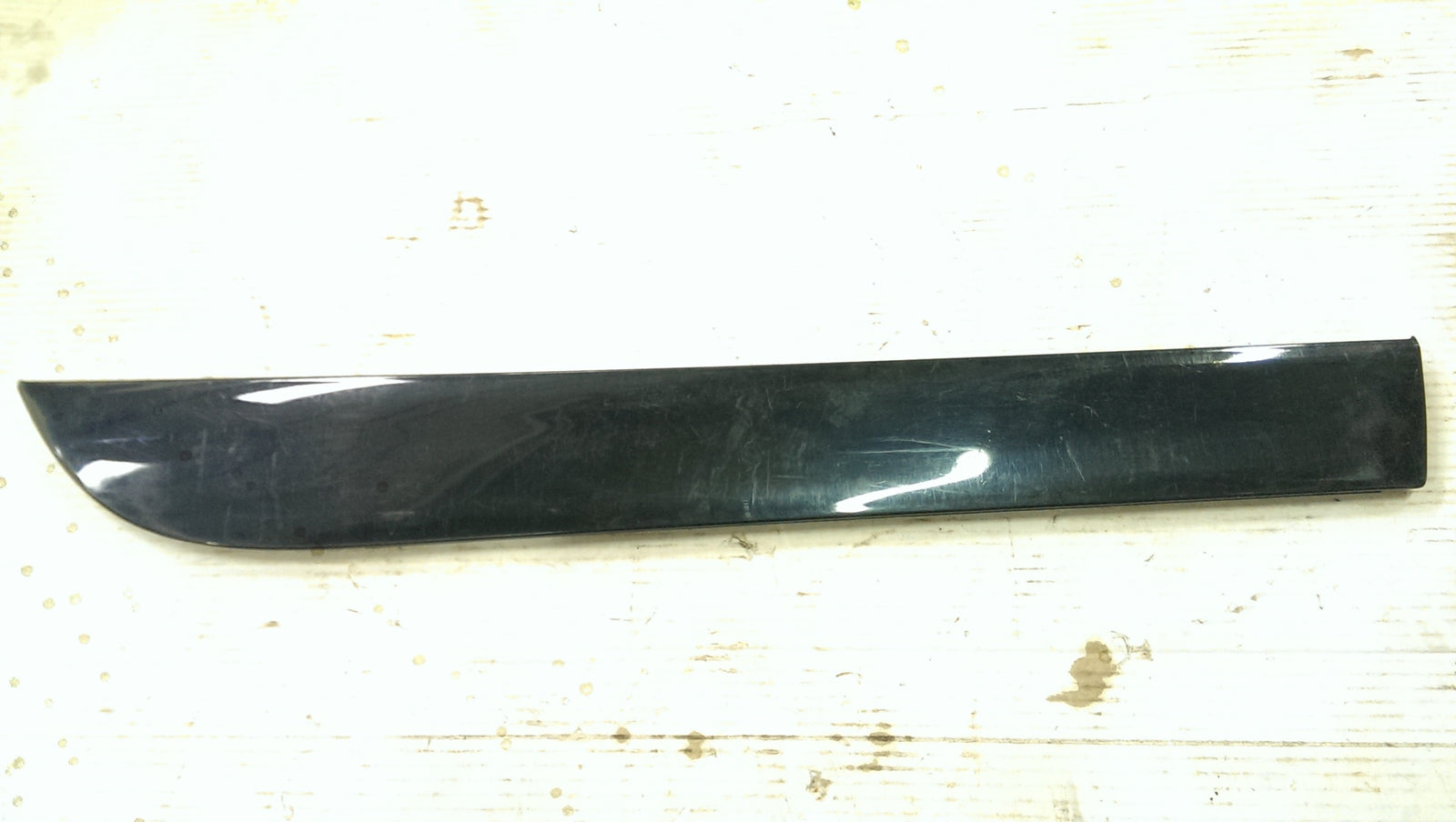 Listwa drzwi dolna PR tył AUDI A6 C6 4F0853970B