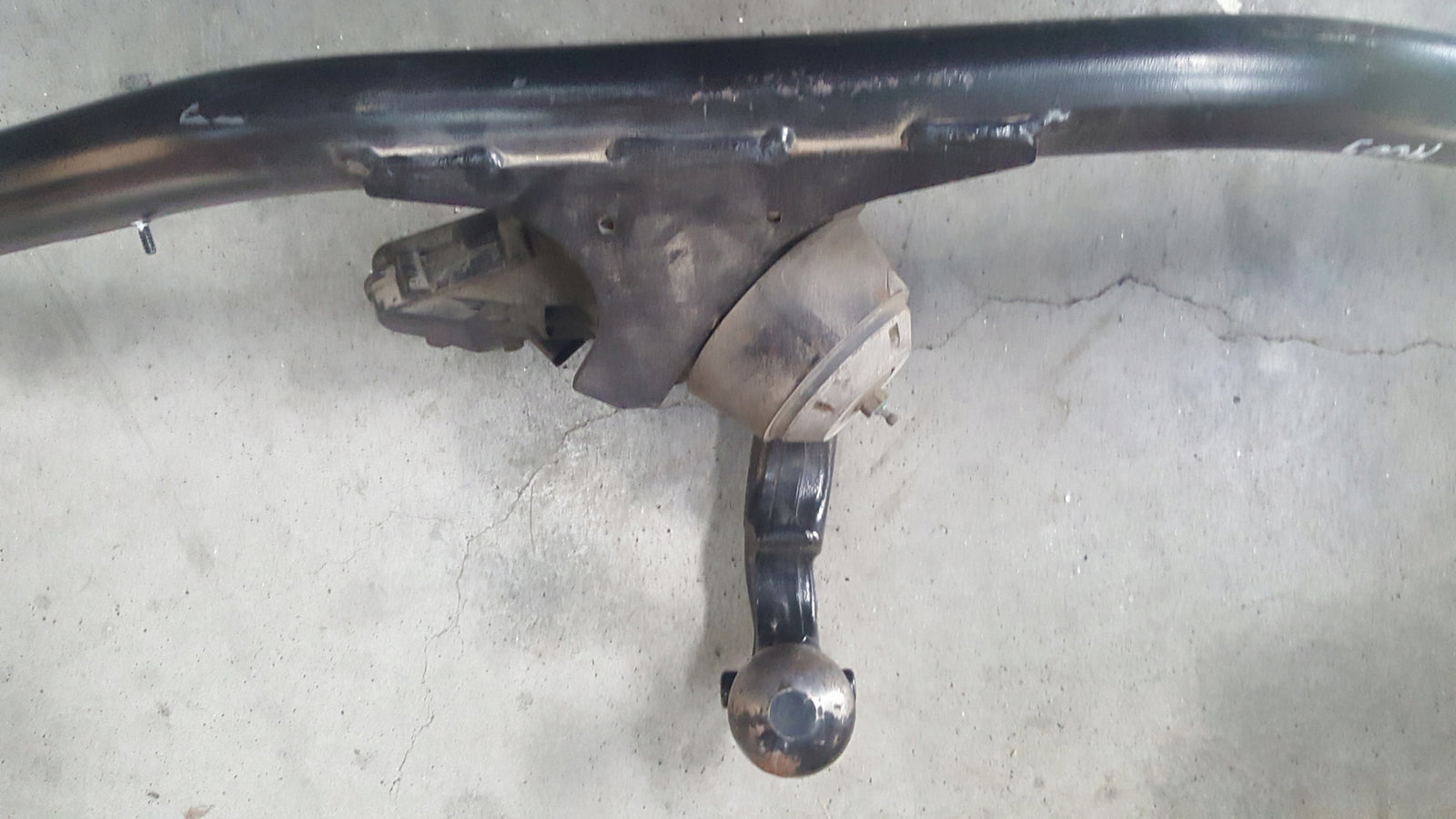 HAK HOLOWNICZY ELEKTRYCZNY VW GOLF VIII 5H0803881F