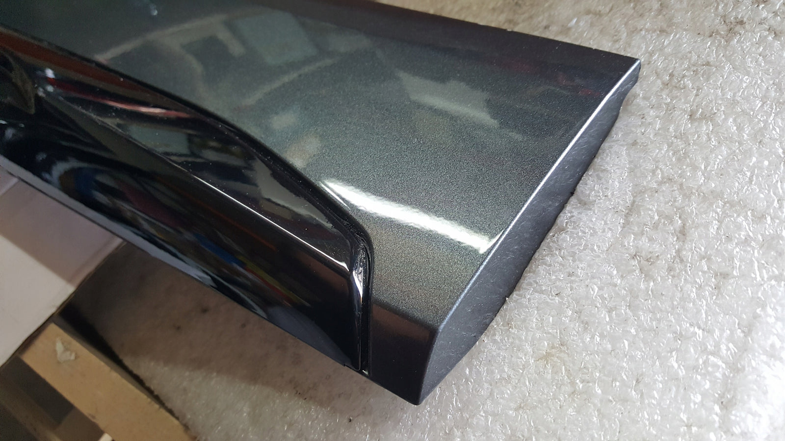 Listwa drzwi prawy przód AUDI Q5 80A853960A demontaż