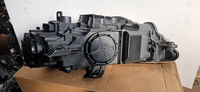 8V0941006E Pr kompletny bi xenon LED Audi A3 S3 RS3 po lifcie demontaż