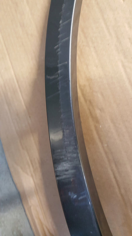 VW TOUAREG III 18R- LISTWA BŁOTNIKA PRAWA TYŁ 760853818C