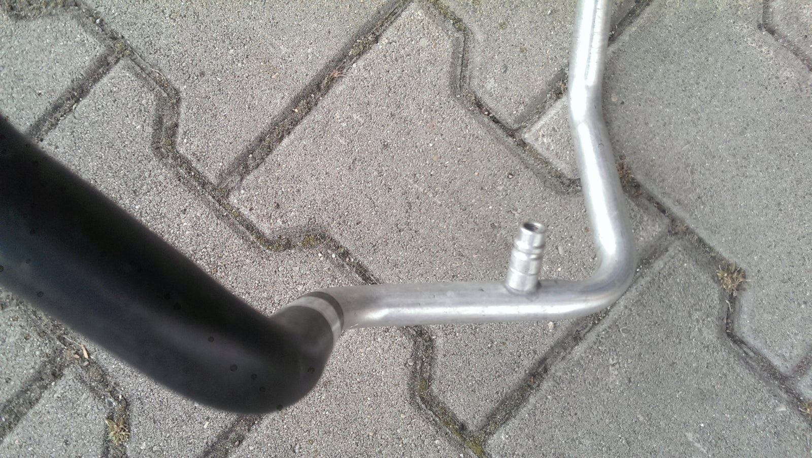 Przewód rurka klimatyzacji AUDI TT 8J0820719F