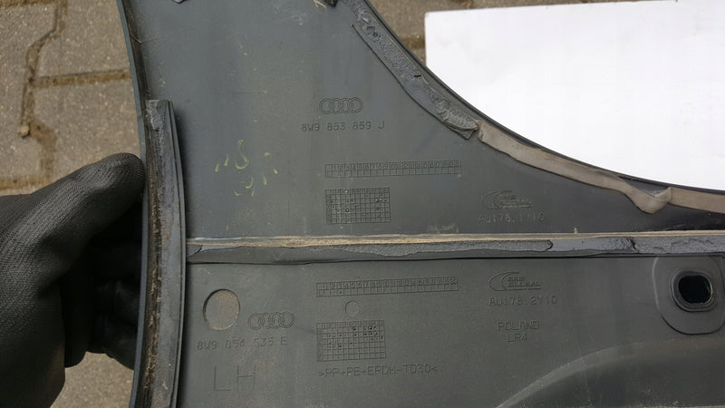 Listwa progowa lewa strona AUDI A4 (B9) ALLROAD 8W9853859J demontaż