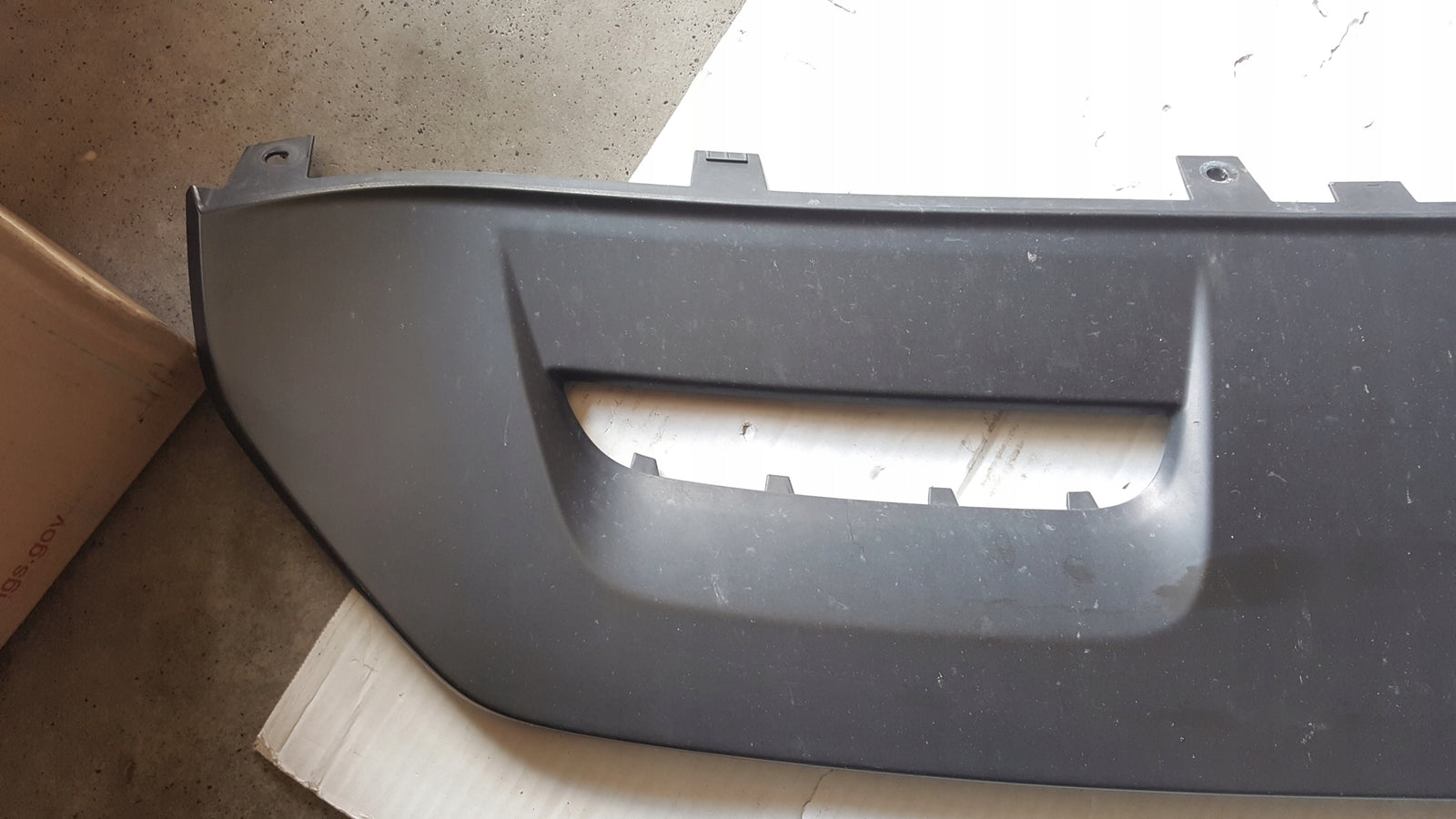 Dokładka spoiler zderzaka przód AUDI Q8 4M8807733A