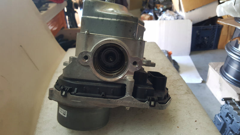 Pompa hamulcowa serwo VW SKODA SEAT AUDI 1EB614105BC demontaż