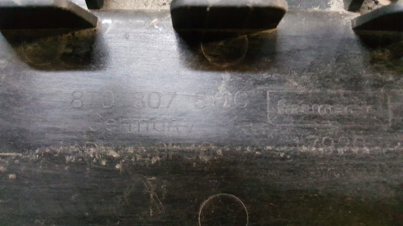 Audi OE 8T0807611C osłona płyta pod zderzak