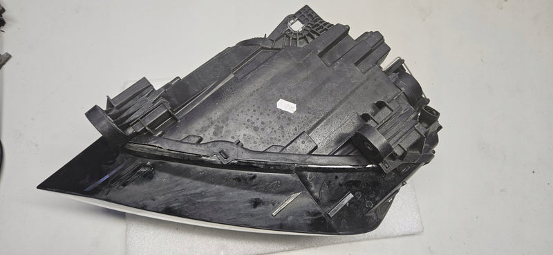 Pr reflektor AUDI Q2 81A941004 2020r IDEAŁ