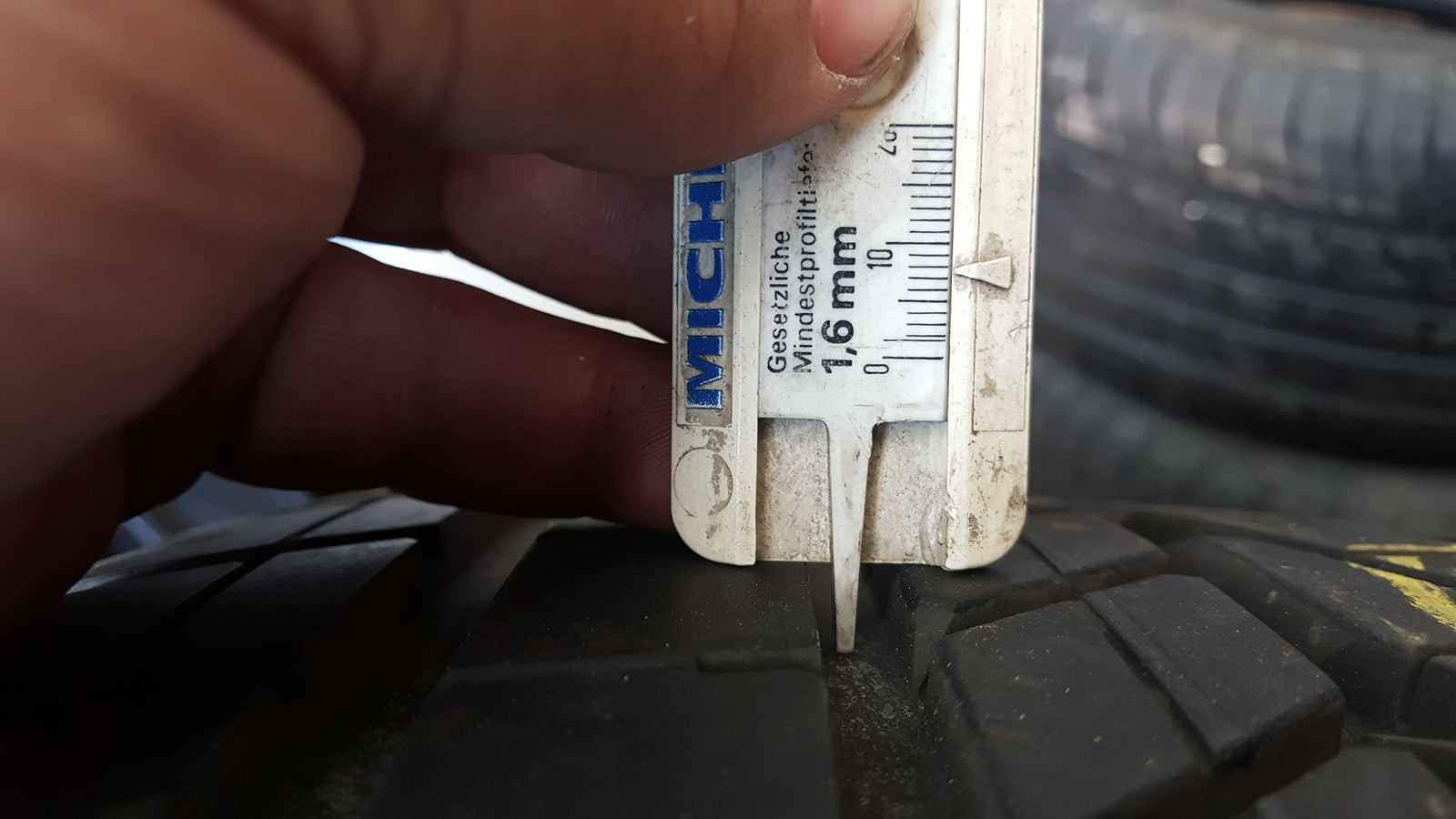 1opona 255/45/20 101W Good Year Excellence 7,8mm