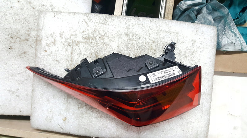 CUPRA FORMENTOR LIFT VZ 2024- LAMPA PRAWA TYŁ 5FF945208A