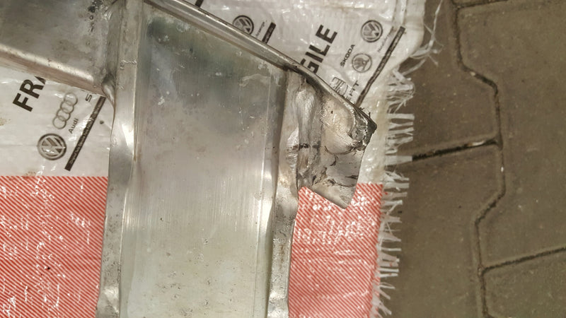 BELKA PRZEDNIA PRZÓD AUDI Q3 8U0 ORYGINAŁ !!! 8U0807109C