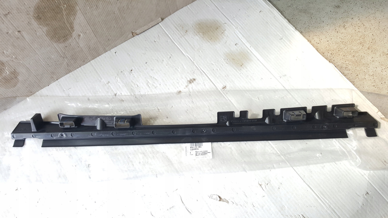 NOWA ORYGINALNA kierownica powietrza przód AUDI Q5 80A121292