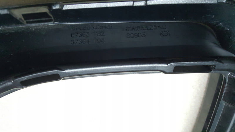 AUDI Q2 81A KRATKA RAMKA PRAWA 81A853054D 81A853054C