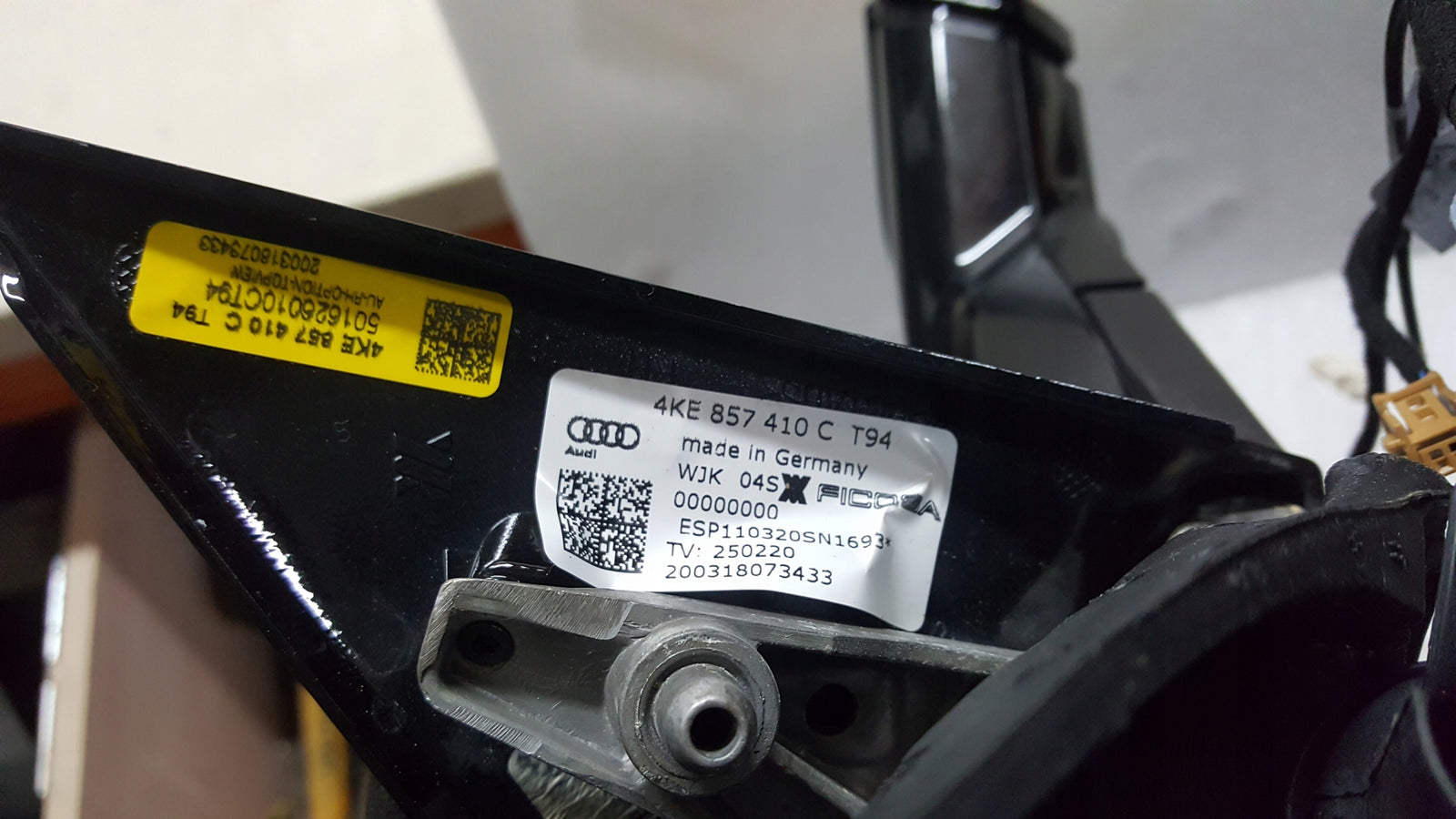 Lusterko prawe kamera AUDI E-TRON 4KE857410C