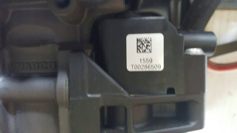 Kompresor zawieszenia AUDI E-TRON 4KE616005E