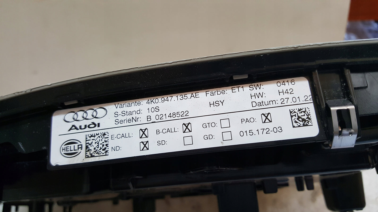 Lampka podsufitki AUDI 4K0947135AE demontaż