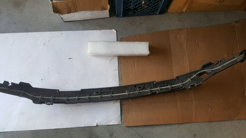 AUDI RS3 8V5 ABSORBER POD ZDERZAK PRZÓD 8V5807550A
