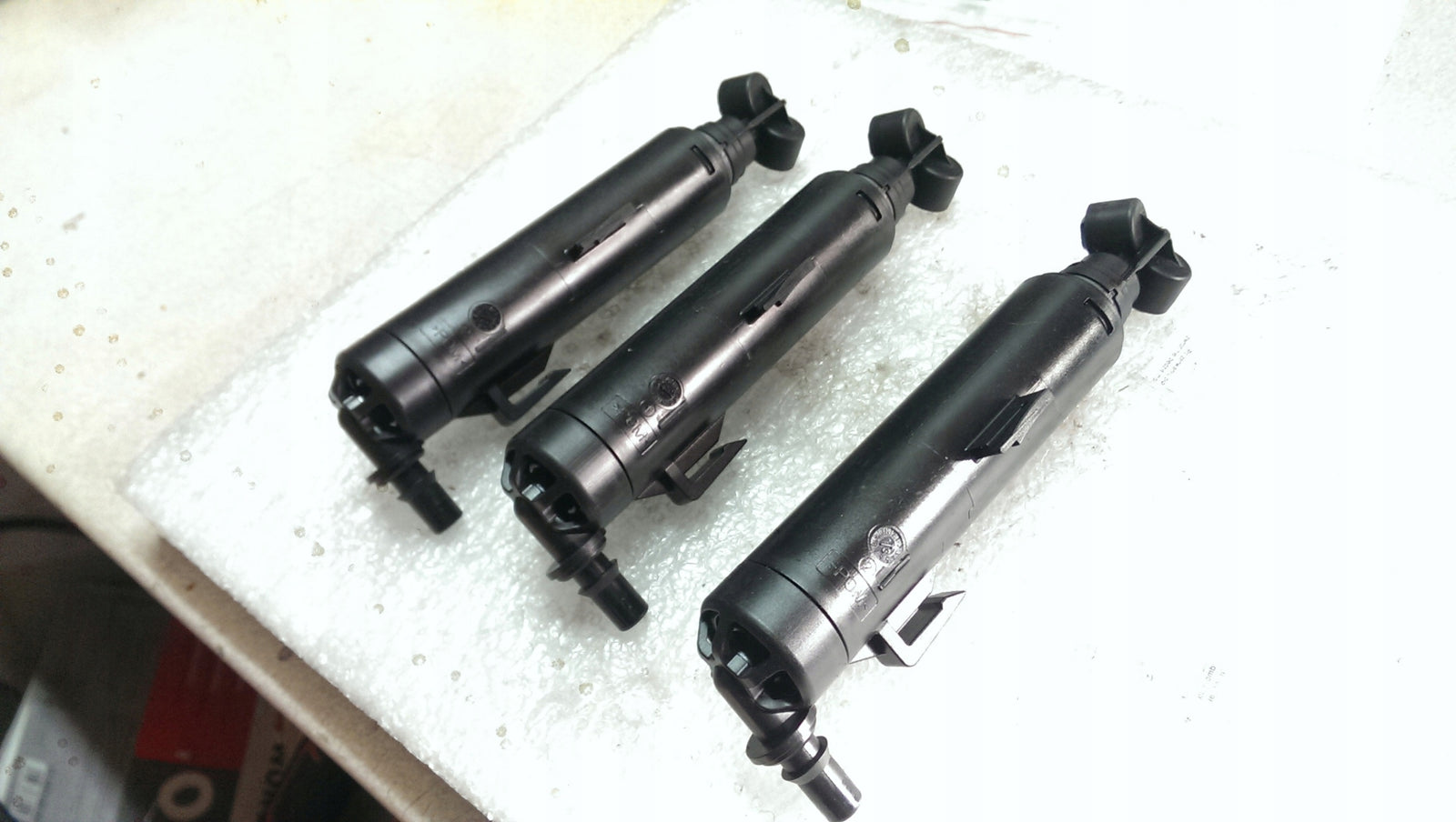 Prawy spryskiwacz reflektora AUDI A8 4H0955102B