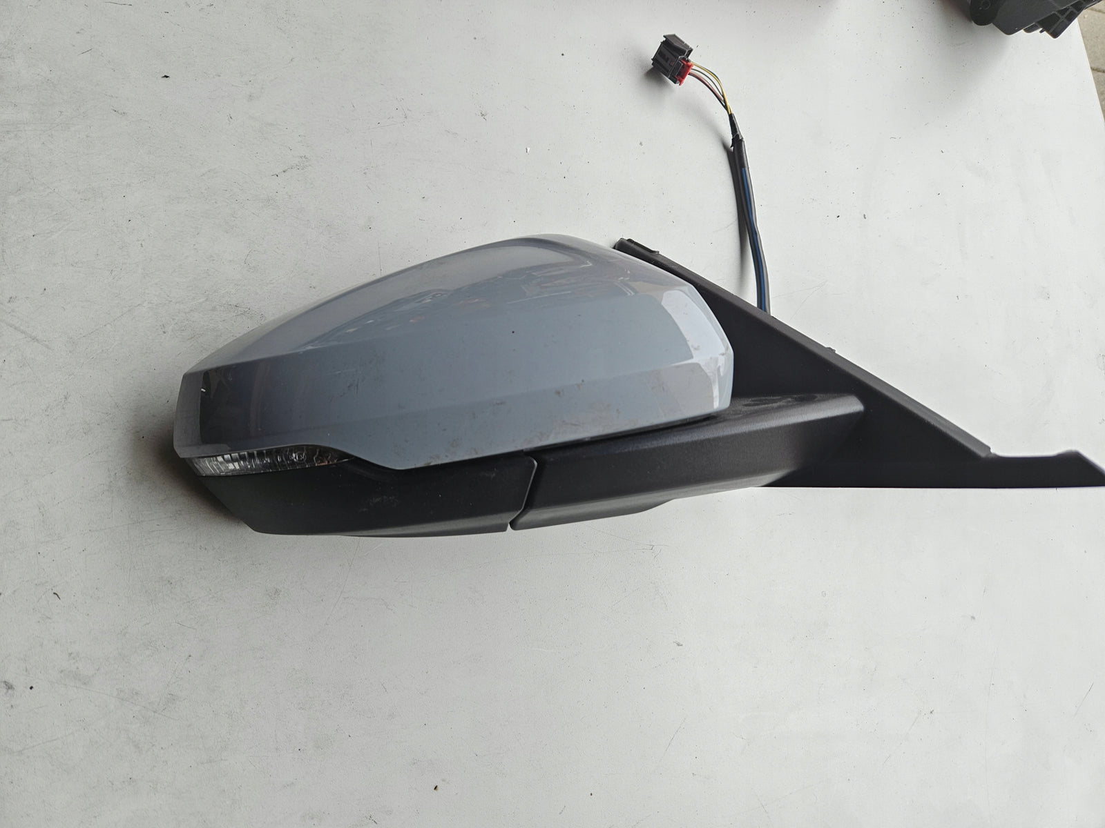 Pr Lusterko zewn AUDI A1 82B857502A 6 pin IDEAŁ