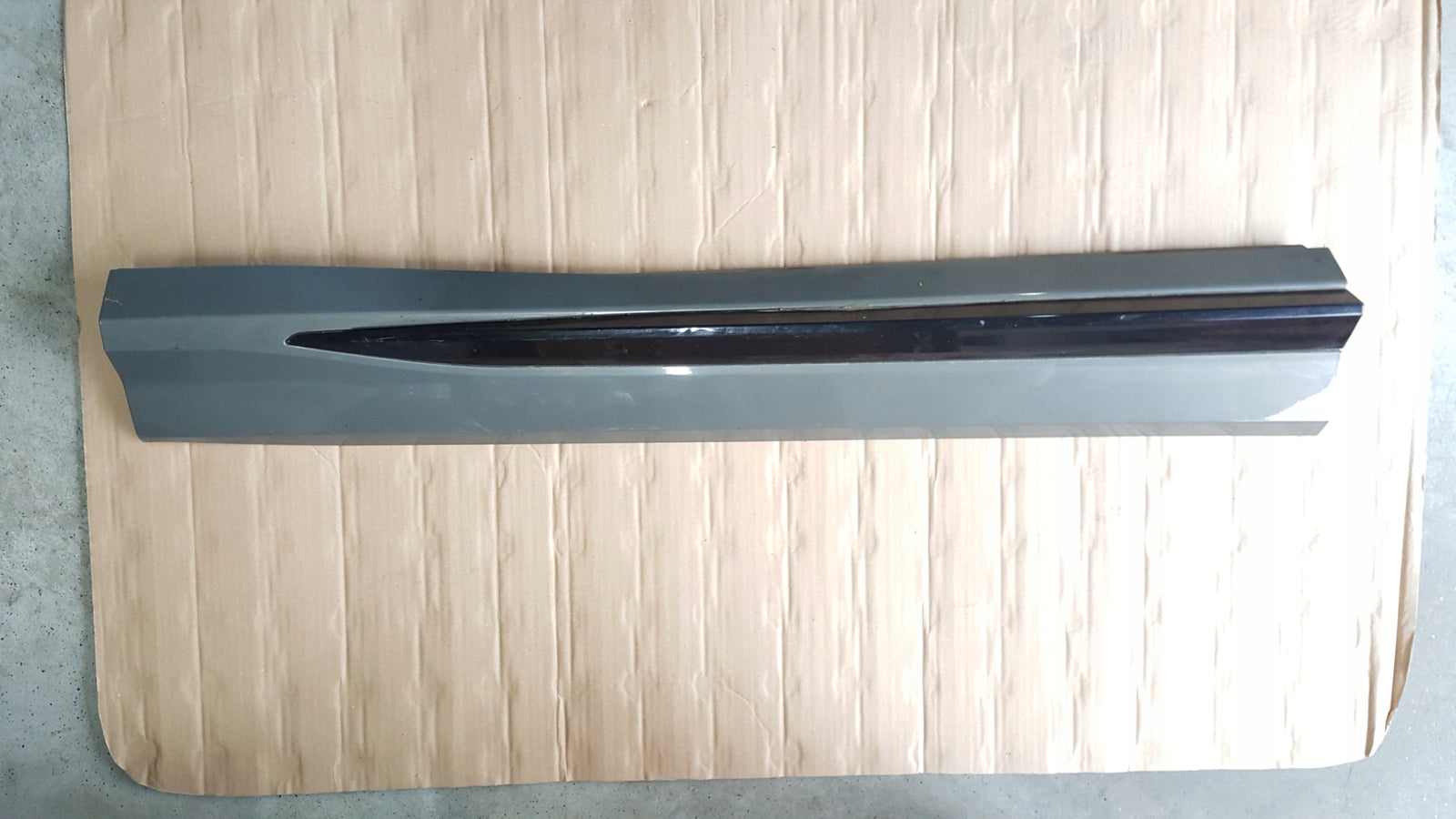 Listwa drzwi prawy przód AUDI Q3 II 83A853960A/B