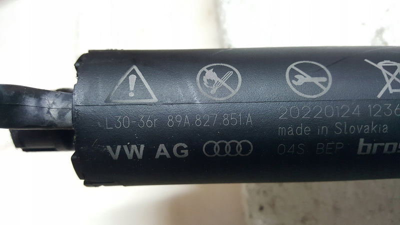 AUDI Q4 E TRON SIŁOWNIK KLAPY BAGAZNIKA LEWY 89A827851A ORYGINALNY