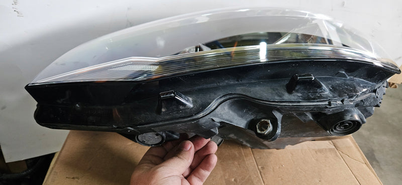 PR reflektor Vw T6 7E1941005F 2019r IDEAŁ