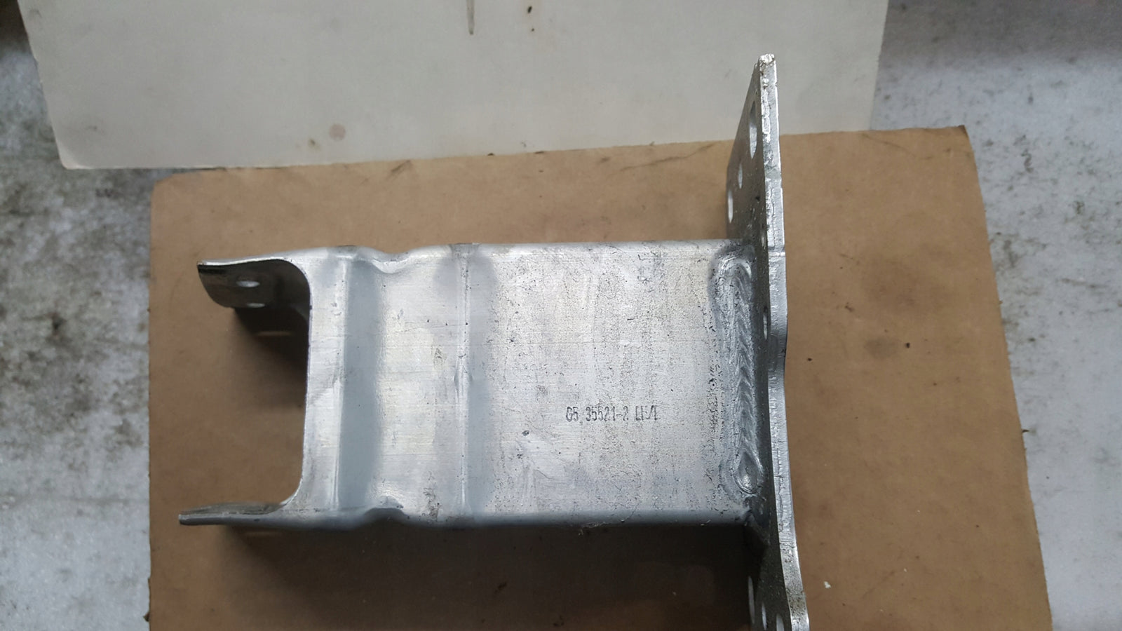 STREFA ZGNIOTU LEWA WZMOCNIENIE 8W0807133 AUDI A4 B9