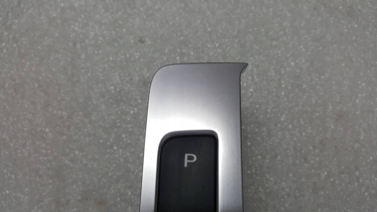 Panel wyświetlacz zmiany biegów AUDI A3 RS3 8V1713463A demontaż