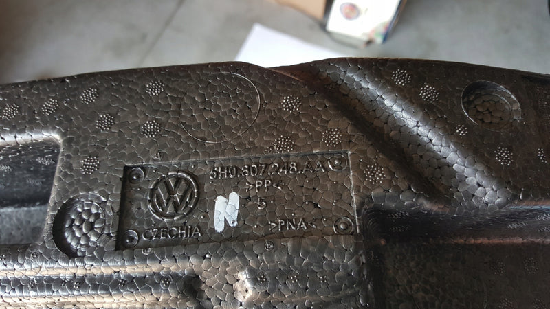 NOWY ORYGINALNY absorber zderzaka przedniego VW GOLF VIII 5H0807248AA
