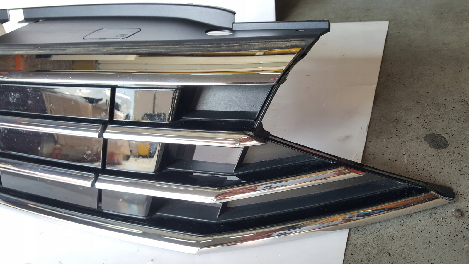 Atrapa grill -- VW PASSAT B8 GTE lift 3G0853653P demontaż