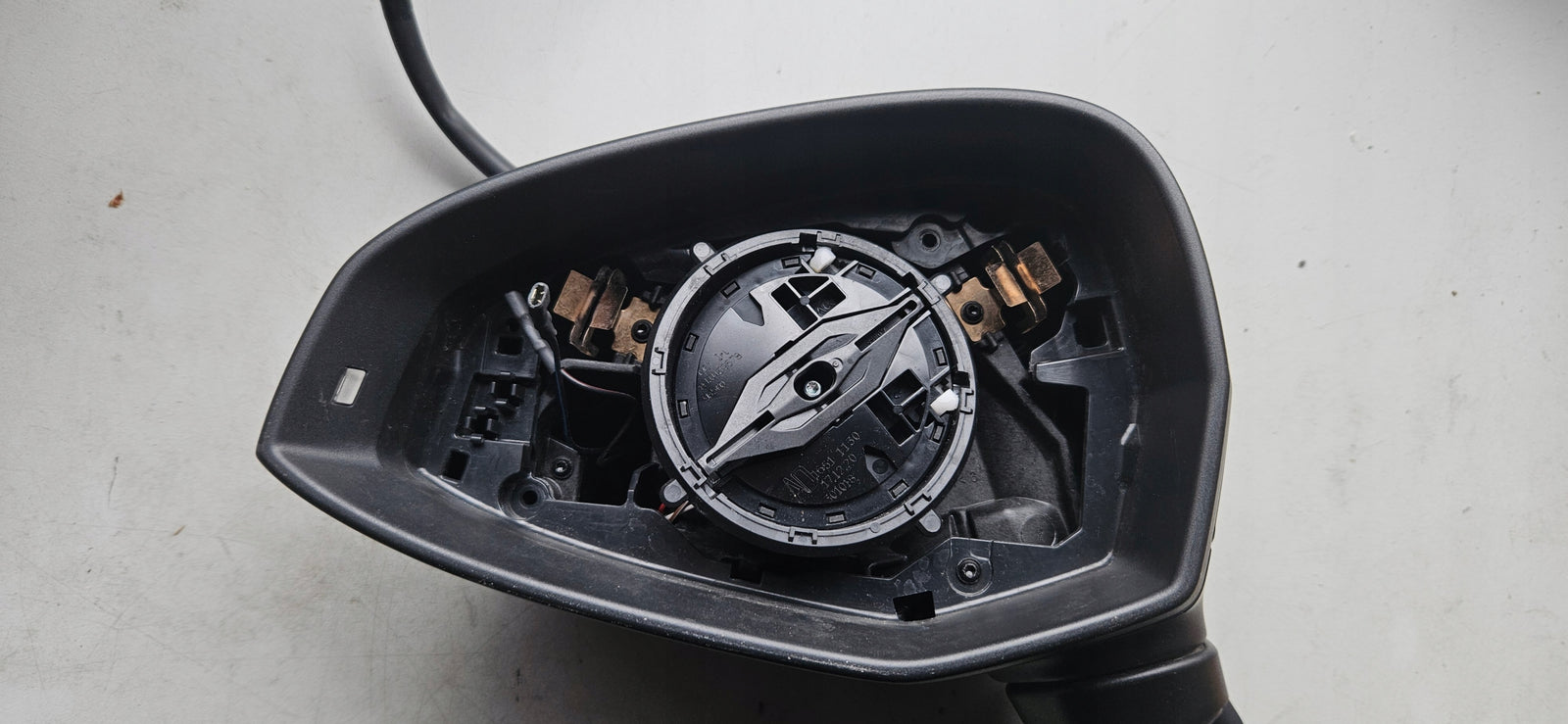 Le Lusterko zewnętrzne AUDI A4 B9 8W1857409N 8 pin IDEAŁ