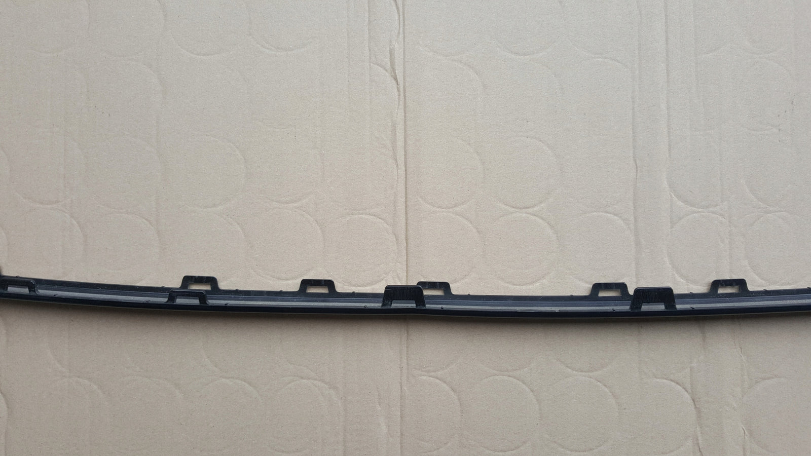 VW TOUAREG 760 2018+ LISTWA SPOILER ZDERZAKA PRZÓD CZARNY 760853245C
