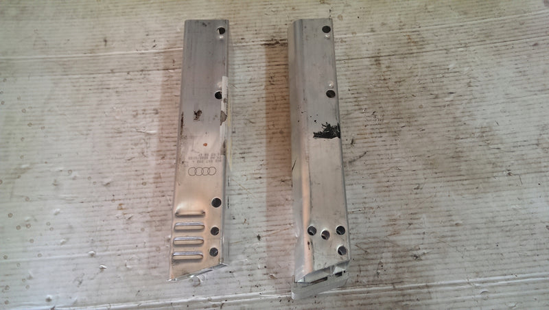 Strefy zgniotu P+L tył AUDI A4 B8 8K0807331E/332A
