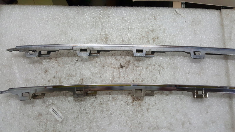 Listwa chrom zderzaka tylnego VW ARTEON 3G8853835B demontaż
