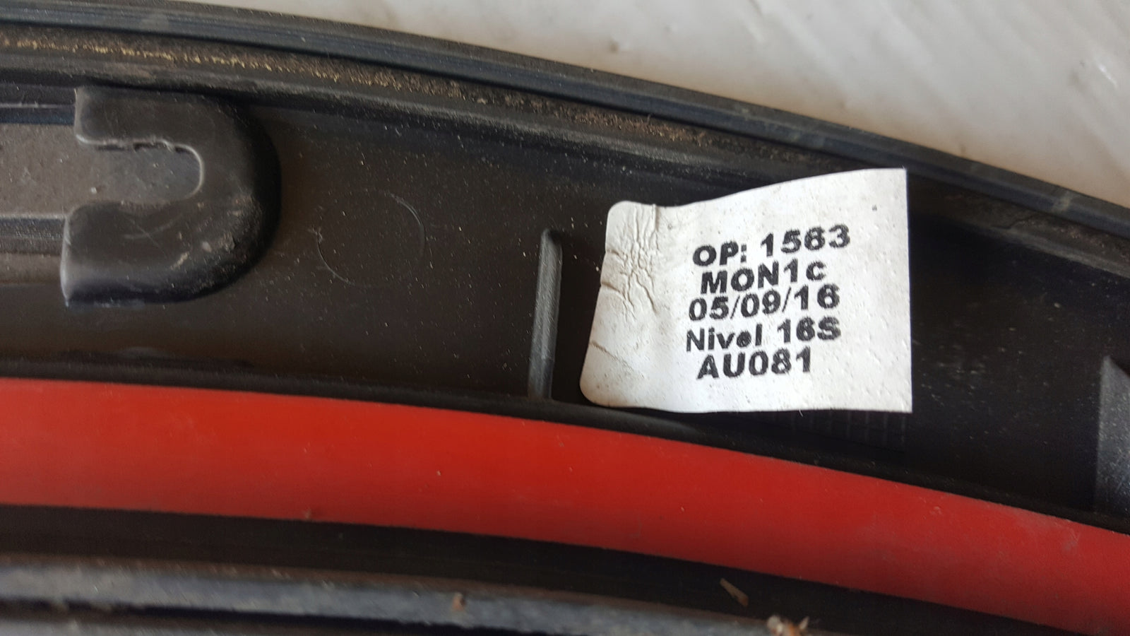 Listwa błotnika lewy tył AUDI Q3 8U0853817B
